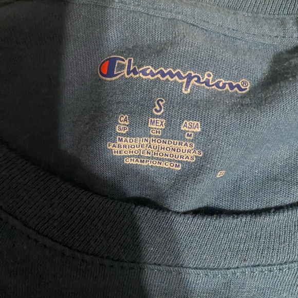 Champion T shirt - Picture 3 of 3